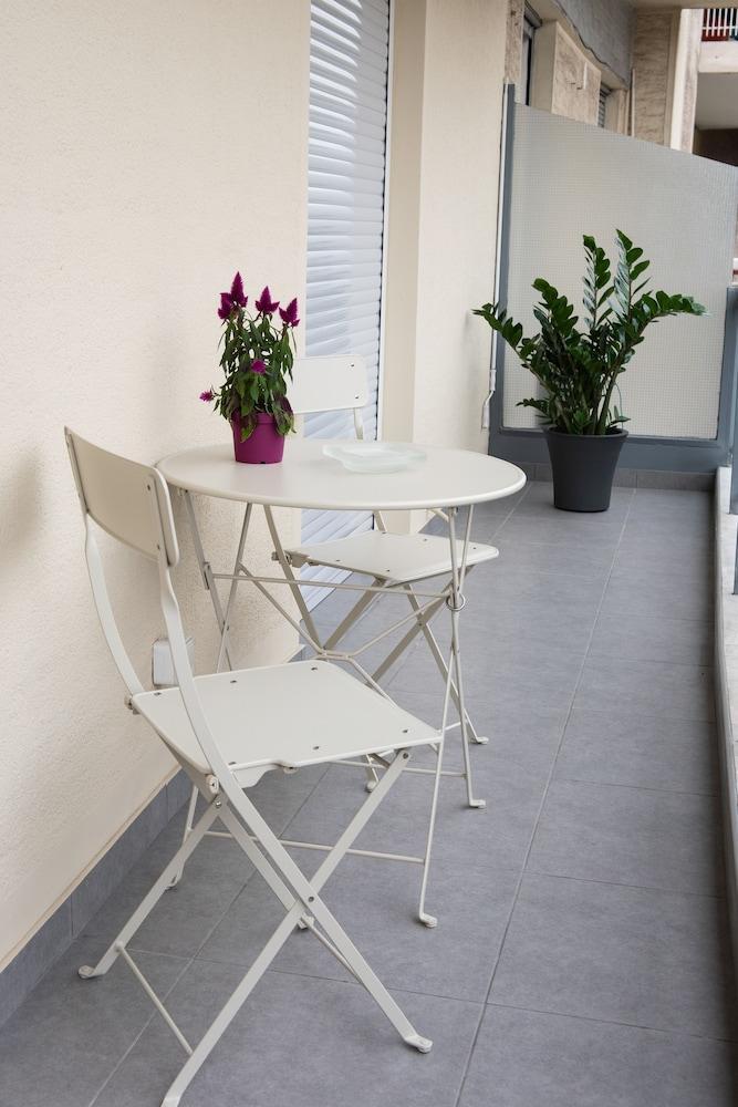 Katia Modern Apartment In Athens Ngoại thất bức ảnh